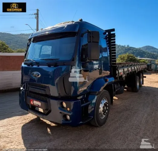 Caminhão Ford Cargo 2429 6x2 - Troco por caçamba traçado