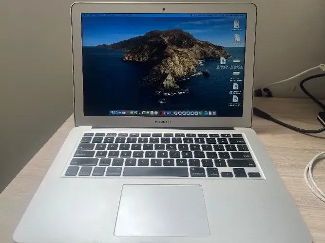 MacBook Air 2017 - Intel Core I5 Dual Core 1,8 GHz - 8 Gb Ram - SSD 500 Gb