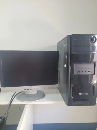Computador Completo Intel Pentium G620 8GB RAM  Windows 10 + Monitor AOC USADO 