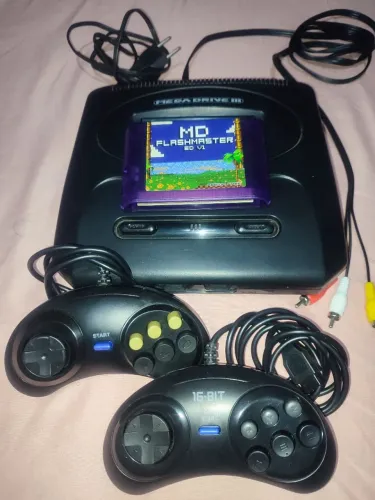Mega drive 3 + Everdrive 4 mil jogos