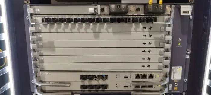 OLT HUAWEI MA5800 X7 + PLACA GPON GPLF C++