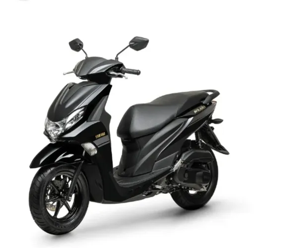 Moto pouco tempo de uso