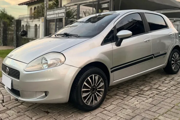 Fiat Punto 1.4 Fire Flex 8V 5P 2010