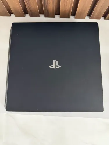 Playstation 4 Pro 1TB