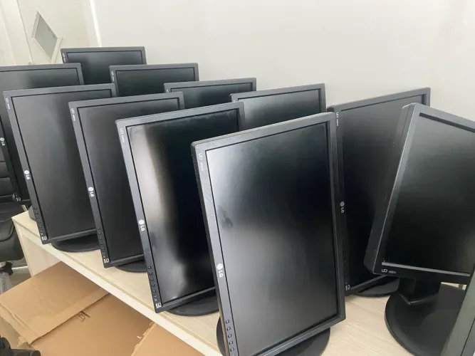 Monitor 19 polegadas LG R$280,00 cada 