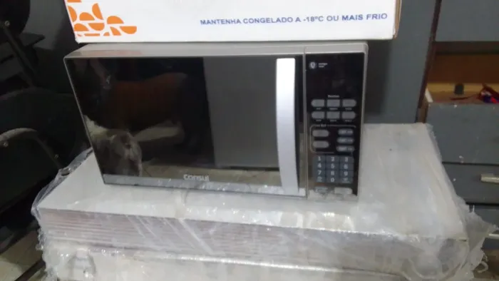 Microondas Consul semi novo
