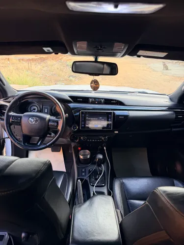 Toyota Hilux CD SRX 4X4 2.8 TDI 16V Diesel Aut. 2019
