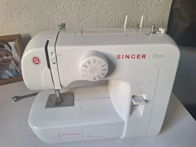 Máquina de costura Singer Start 1306