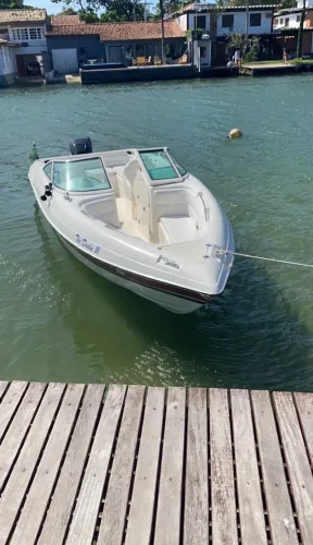 Lancha Phanton 235 muito nova