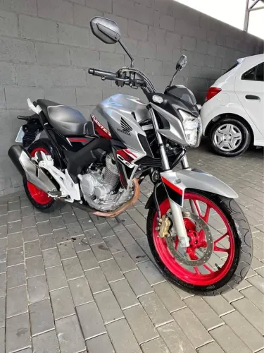 CB Twister 250 2022 super conservada