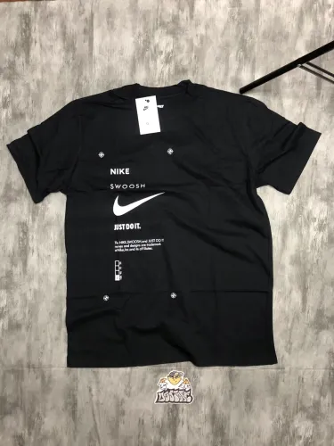 Camisa Nike Sportswear Swoosh 