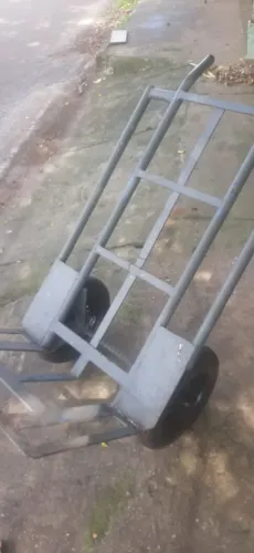 Carrinho para transporte de carga