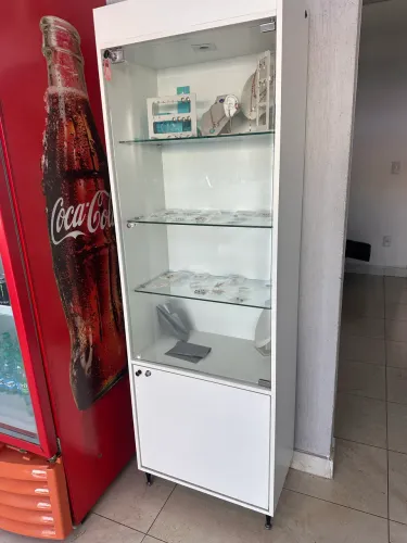 Vitrine móvel