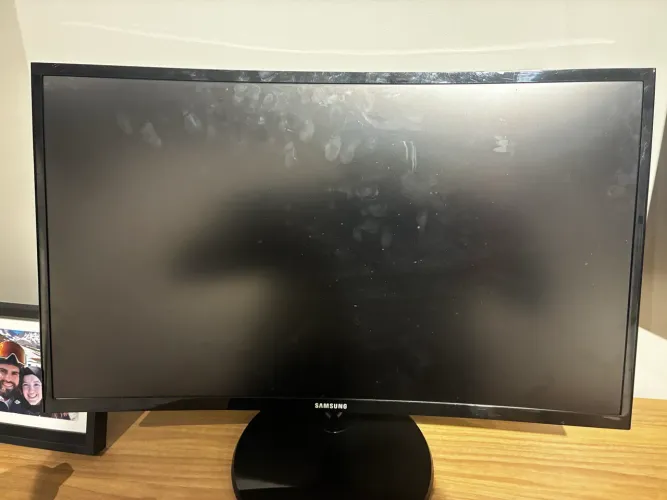 Monitor Curvo Samsung 27? - C27F390FHL