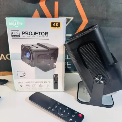 Projetor Portátil Inteligente HY320 com Ângulo Ajustável e Lente de Realce