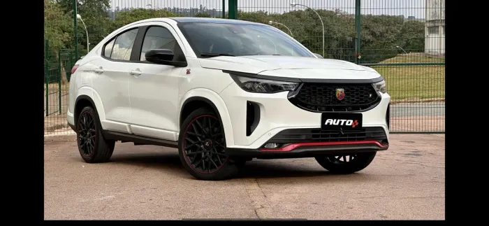Fiat Fastback Abarth Turbo Flex 1.3 Aut. 2024