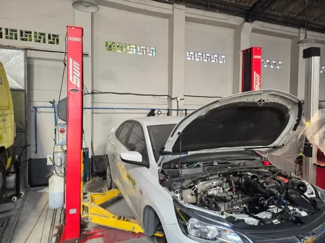ELEVADOR HIDRAULICO AUTOMOTIVO DA MARCA SUN 3.500 KG