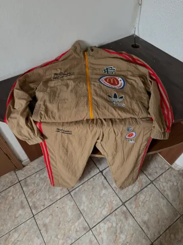 CONJUNTO ADIDAS ERIC EMANUEL MC DONALD?S ALL AMERICAN CEREMONY, ORIGINAL, TAMANHO G, NOVO