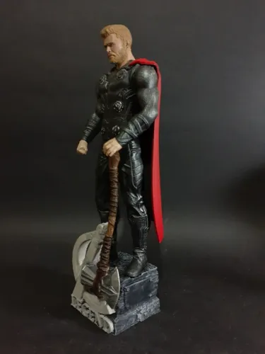 Thor Ragnarok Boneco de Ação Colecionável 