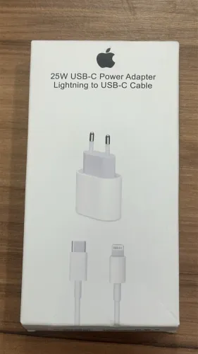 Carregador de iPhone NOVO