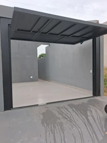 Casa recém construída no bairro Ecoville