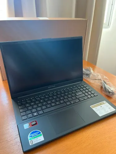 Notebook  NOVO - ASUS Vivobook Go 15  AMD Ryzen 5 16GB RAM 512GB SSD Windows 11 Home 15,6"