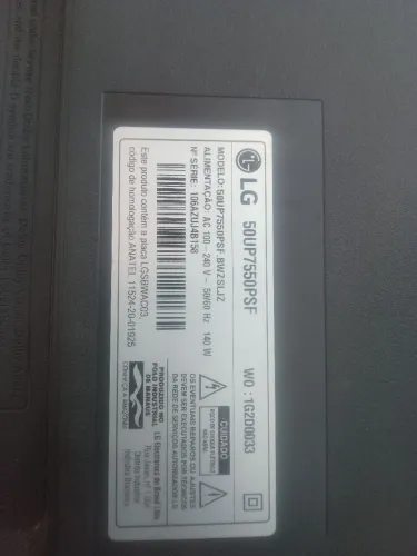 Vendo tv LG com defeito 