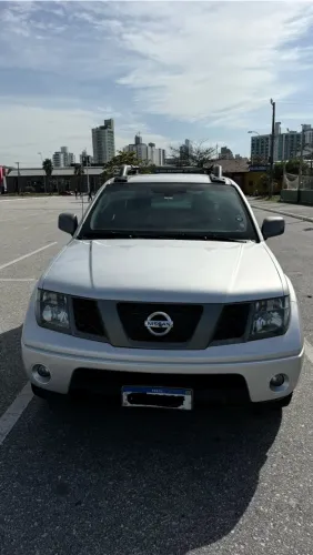Nissan Frontier LE Attack CD 4X4 2.5 TB Die.aut 2013