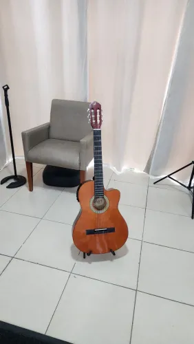 Violão elétrico giannini