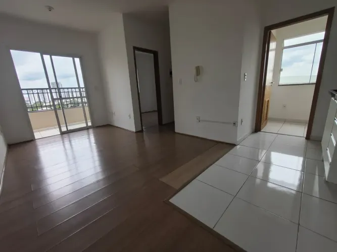 Apto no Campolim 2 dorm./ Armários/ Sacada/ Lazer/ Á 5 min. Shopping Iguatemi