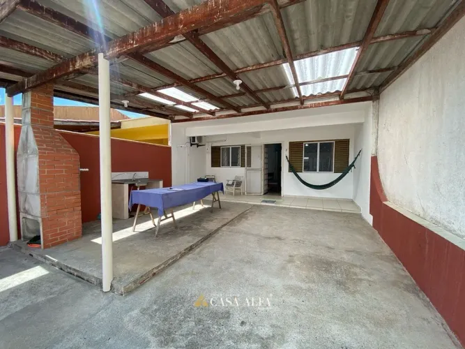 Casa a venda 02 dormitorios em Pontal do Paraná