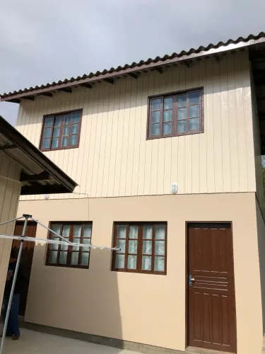 Alugo kitnet no rio Tavares 