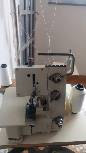 Overlock máquina de costura