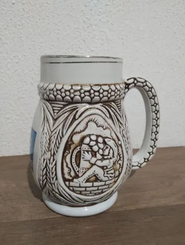Antigo caneco de chopp