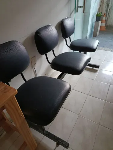 Cadeira para Sala de Espera
