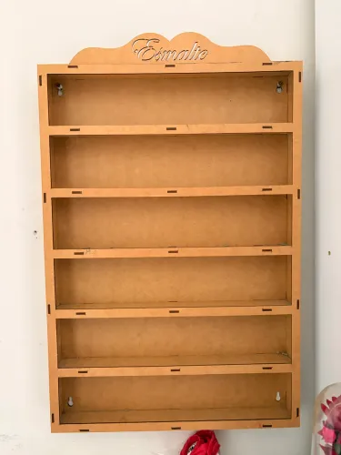 Expositor de esmalte, em mdf