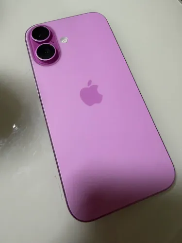 iPhone 16