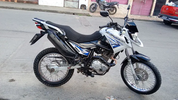 Vendo moto Yamaha xtzcrosser Ed flex 150