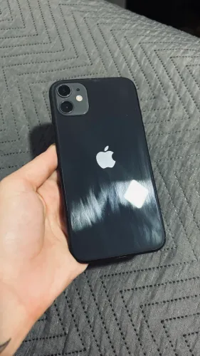iPhone 11 à venda