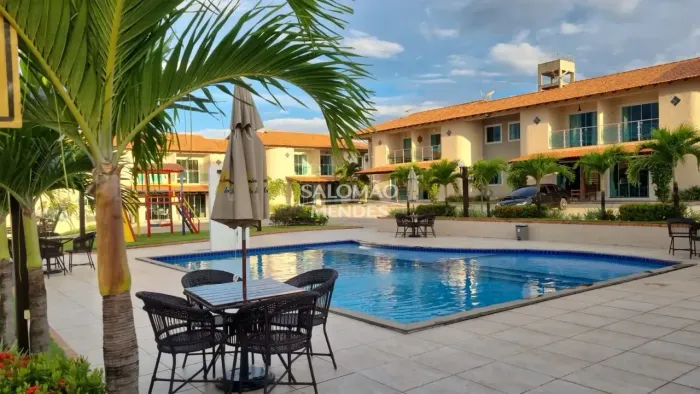 Casa de praia mobiliada com 3 suítes, quintal e lazer completo a 1 minuto da praia do Atal
