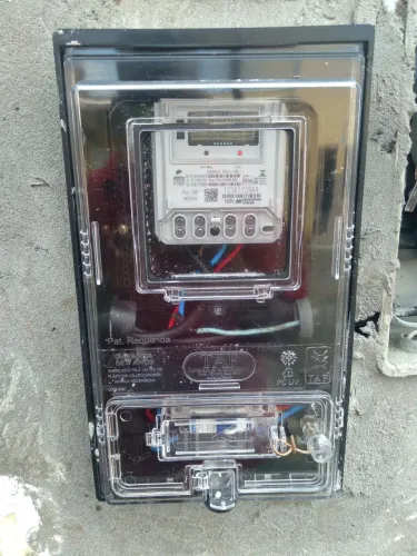 TRABALHO COM OBRAS DE ELETRICISTA ENCANADOR