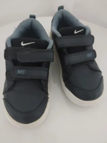 Tenis Nike ( modelo: Pico LT Psv- infantil) original. Tam.25./ Usado.