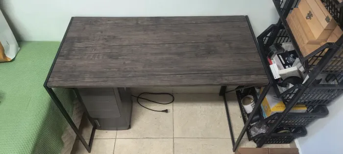 Mesinha de escritorio/quarto para pc
