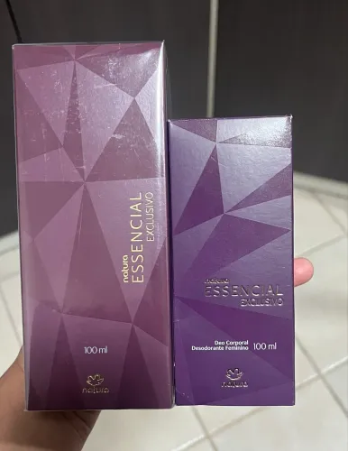 Perfume natura Essencial Exclusive 