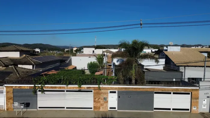 RESIDÊNCIA DE ALTO PADRÃO NO BAIRRO TERRA NOVA.