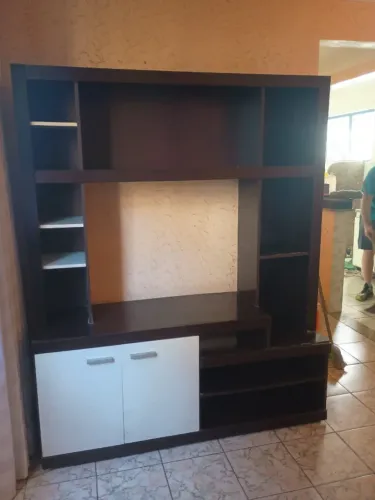 Estante / rack tabaco e branco 
