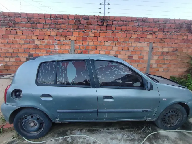 Renault Clio Campus Hi-flex 1.0 16V 5P 2009