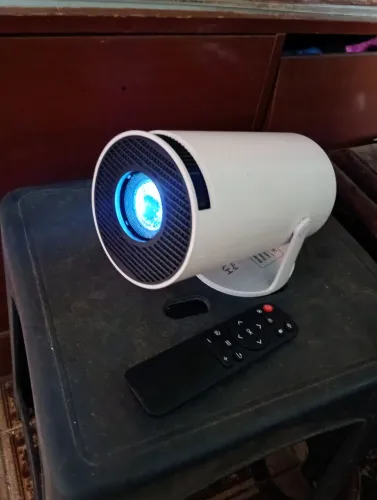 Projetor Hy300