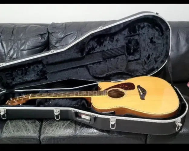 Violão YAMAHA FGX720 SCA Impecável!!