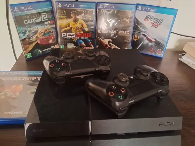 PlayStation 4 Completo + 5 jogos